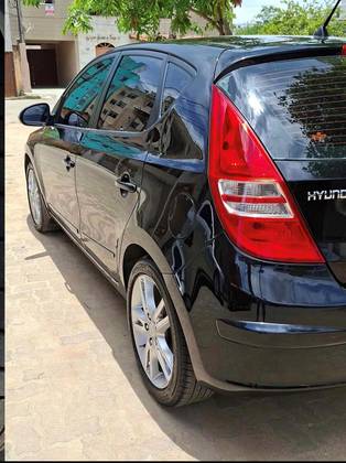 HYUNDAI I30 2.0 MPI 16V GASOLINA 4P MANUAL